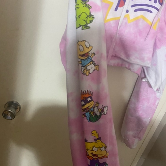 Fashion Nova Rugrats Cropped Sweater (2x) - Picture 3 of 5